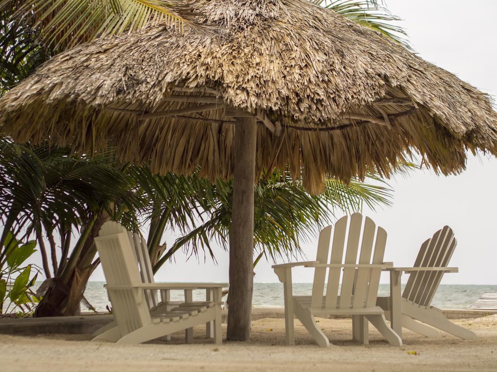 Cocotal Inn And Cabanas San Pedro  Esterno foto
